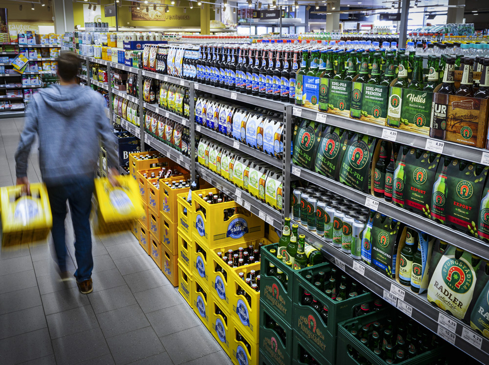 Bier im Regal