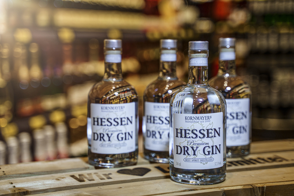 Vier Flaschen Hessen Gin